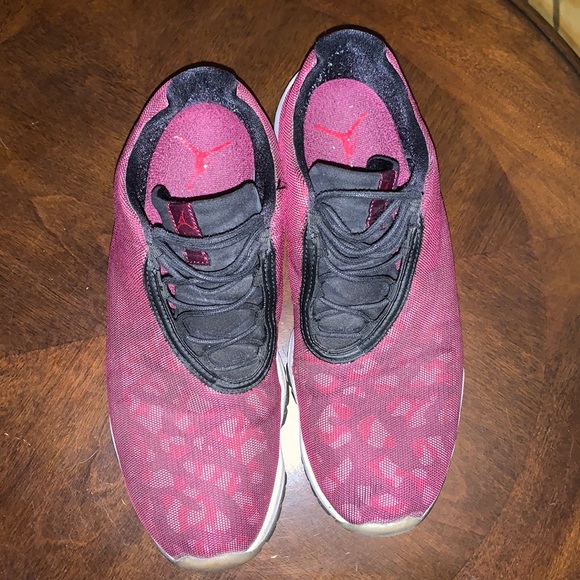 Jordan Sneakers - Picture 2 of 5